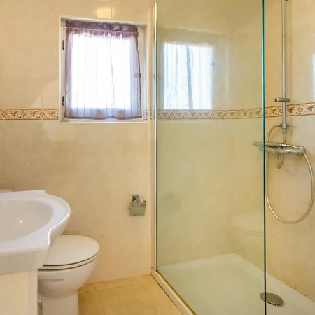 2 Bedroom Amazing Home In Torrevieja