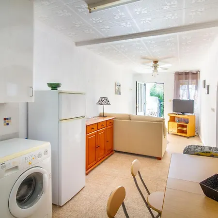 2 Bedroom Amazing Home In Torrevieja Ferienhaus Torrevieja